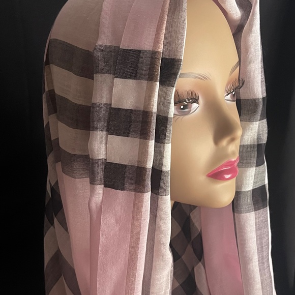 BURBERRY Giant Check Pink Wool & Silk Scarf / BRAND NEW - Picture 9 of 12
